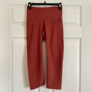 Old Navy Ankle Leggings in Deep Red